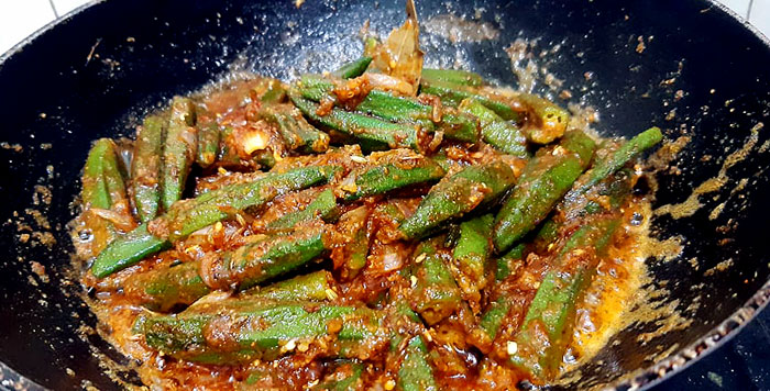 Stuffed bhindi fry