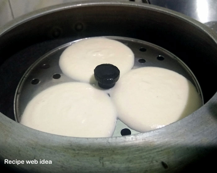 How to make Idli with pressure cooker